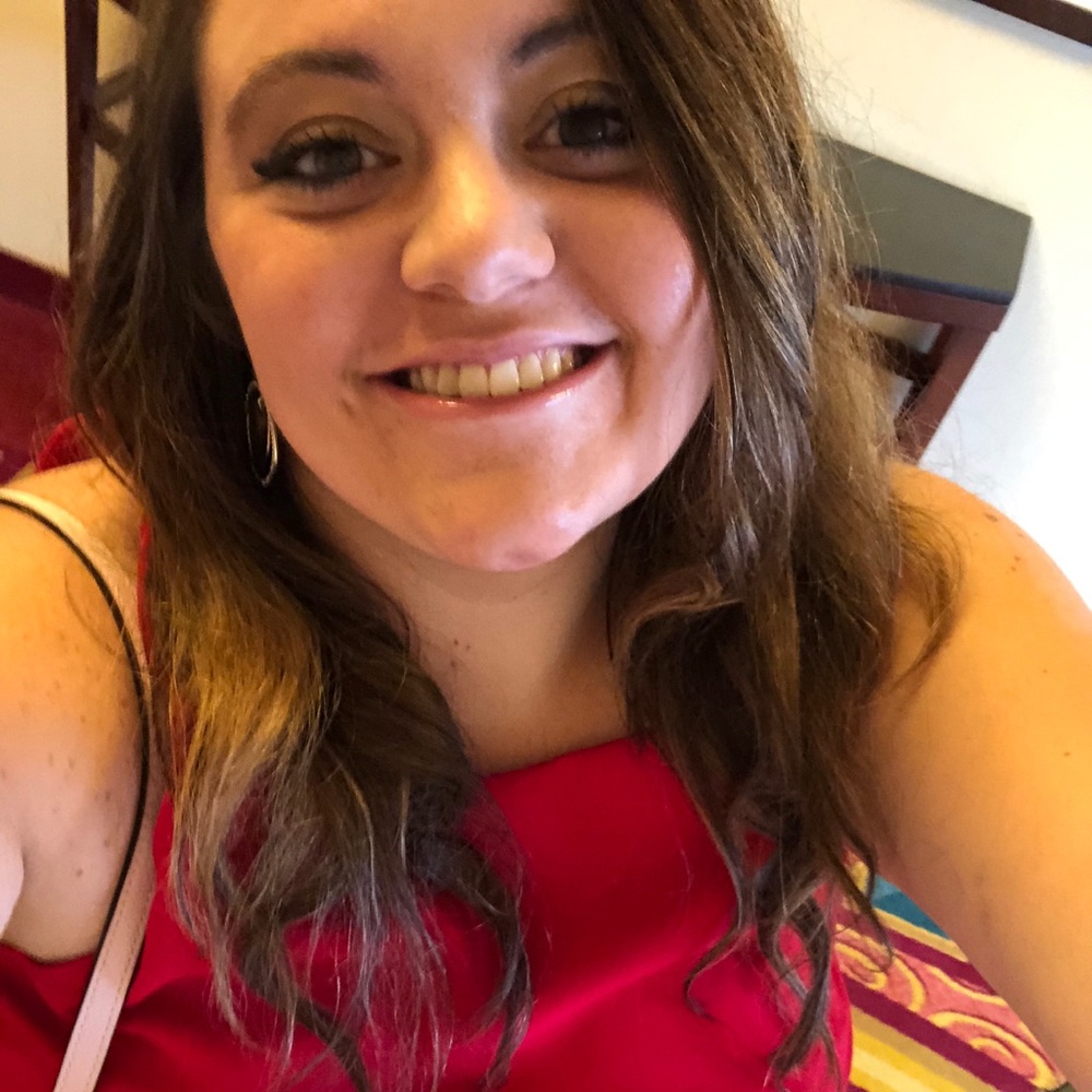 Meet your Posher, Ariana